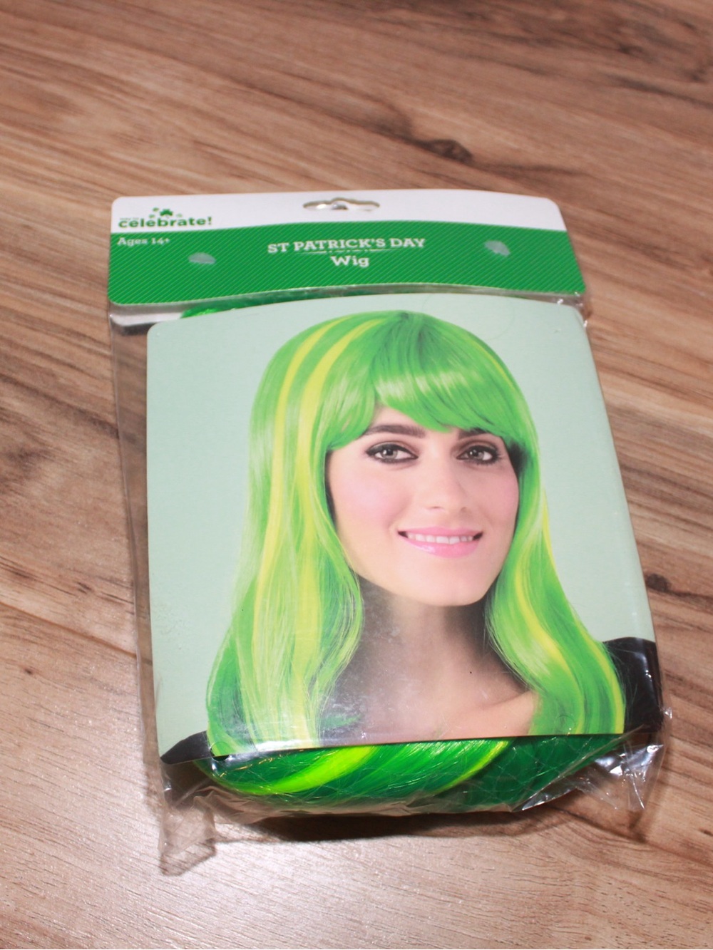 Women’s Green Wig